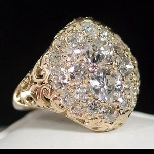 COPY - Nwt's  18k gold ring with Lab diamonds!